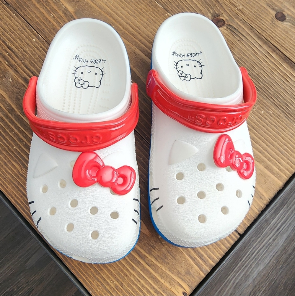 Hello kitty Crocs. 3y